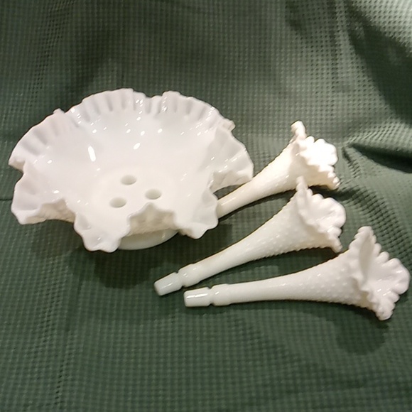 Milk Glass Bowl With Removable Vases - Picture 2 of 6